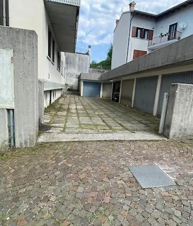 Open Space Con Garage 公寓 格莫纳德尔弗留利